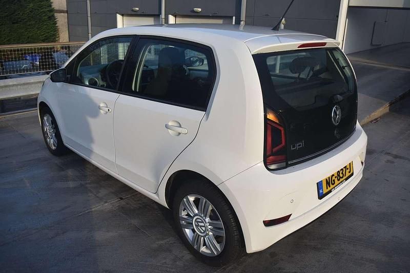 Occasion VW up! Highline 59 PK (43 kW) 2017 Wit Hatchback