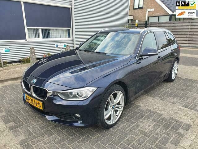 Blauw Gebruikt 2013 BMW 320 Executive Stationwagen | € 6.999 (Goede deal) - Afbeelding 1/4