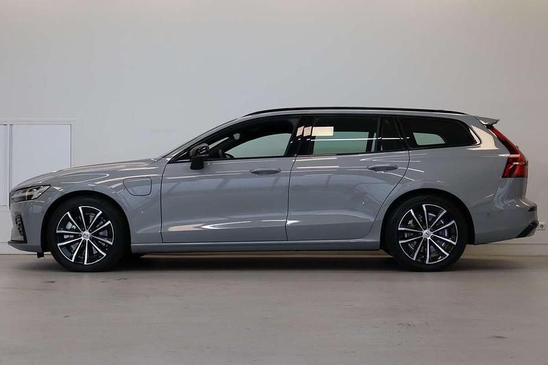 Occasion Volvo V60 Plus 349 PK (256 kW) 2025 Grijs Stationwagen
