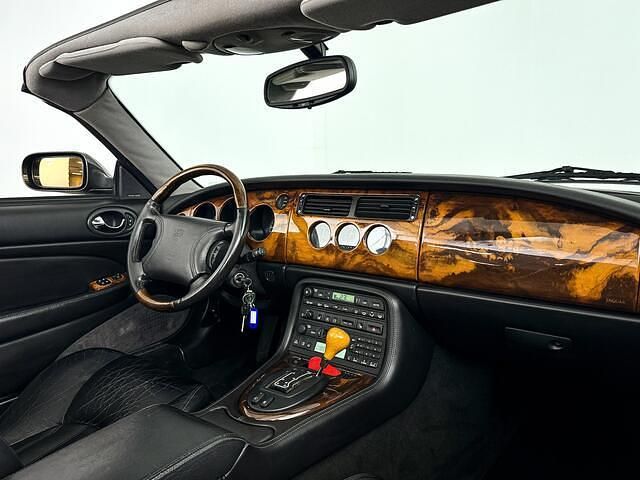 Occasion Jaguar XKR 286 PK (210 kW) 1998 Zwart Cabriolet