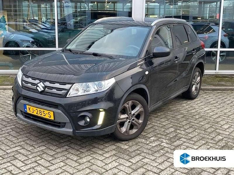 Zwart Occasion 2016 Suzuki Vitara Exclusive SUV | € 17.900 (Eerlijke prijs) - Afbeelding 1/3