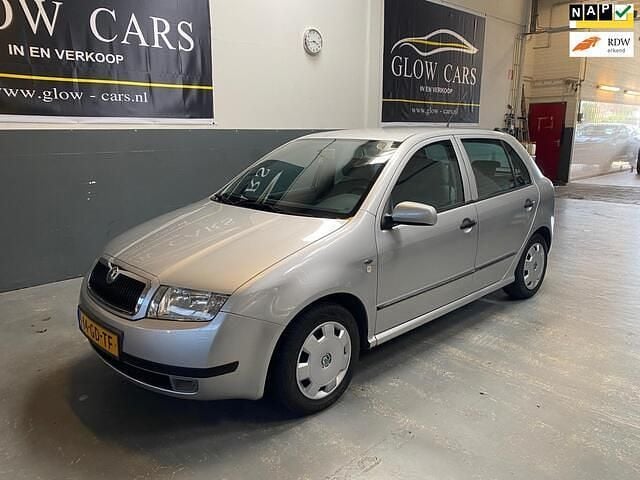 Grijs Gebruikt 2000 Skoda Fabia Comfort Hatchback | € 1.450 (Eerlijke prijs) - Afbeelding 1/4