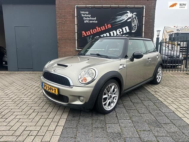 Grijs (metallic) Gebruikt 2007 Mini Cooper S Chili Hatchback | € 3.950 (Super prijs) - Afbeelding 1/4