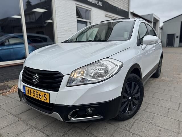 Wit Gebruikt 2015 Suzuki SX4 S-Cross Exclusive SUV | € 8.249 (Goede deal) - Afbeelding 1/4