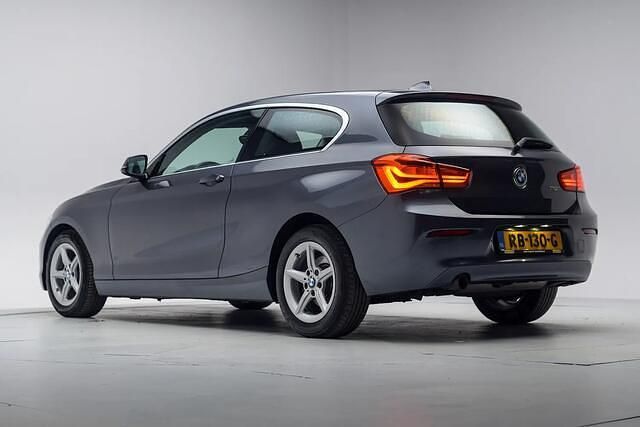Occasion BMW 118 Executive 136 PK (100 kW) 2017 Grijs Hatchback