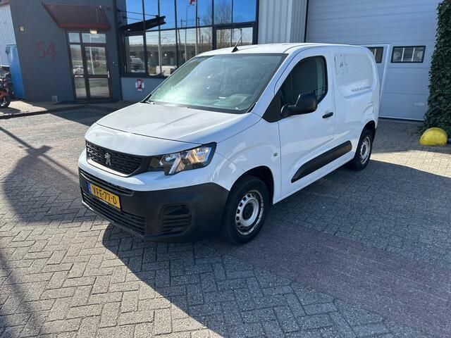 Wit Gebruikt 2020 Peugeot Partner MPV | € 6.999 (Super prijs) - Afbeelding 1/4