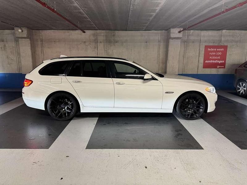 Occasion BMW 520 Executive 184 PK (135 kW) 2012 Wit Stationwagen