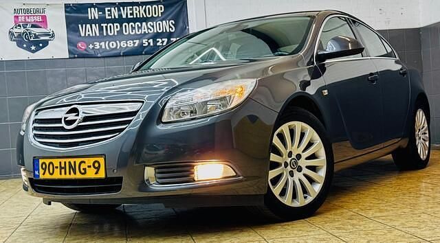 Grijs Gebruikt 2009 Opel Insignia Business Sedan | € 7.500 (Iets duurder) - Afbeelding 1/4
