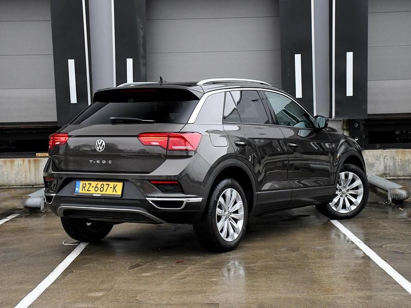 Occasion VW T-Roc Style 116 PK (85 kW) 2018 Bruin SUV