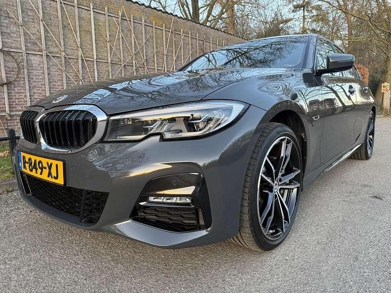 Occasion BMW 330 M Sport 184 PK (135 kW) 2022 Grijs Sedan