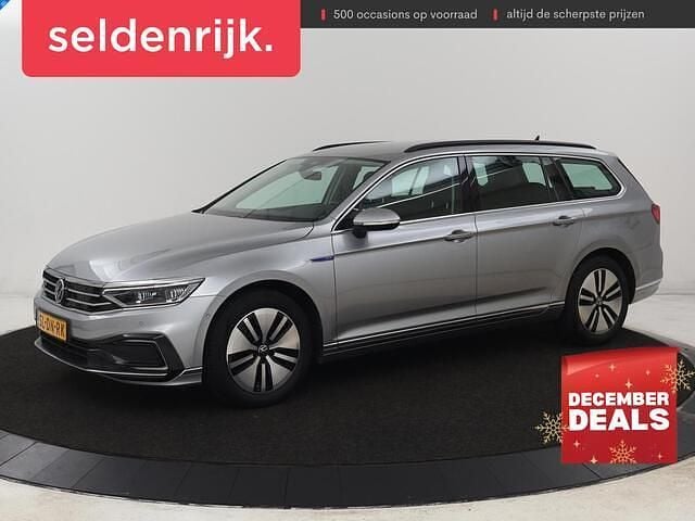 Grijs Occasion 2022 VW Passat GTE Stationwagen | € 19.900 (Super prijs) - Afbeelding 1/4