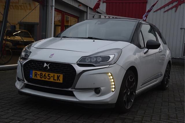 Occasion DS Automobiles DS3 Sport Chic 111 PK (81 kW) 2017 Wit Hatchback