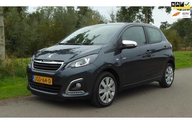 Grijs Gebruikt 2018 Peugeot 108 Active Hatchback | € 7.350 (Eerlijke prijs) - Afbeelding 1/4