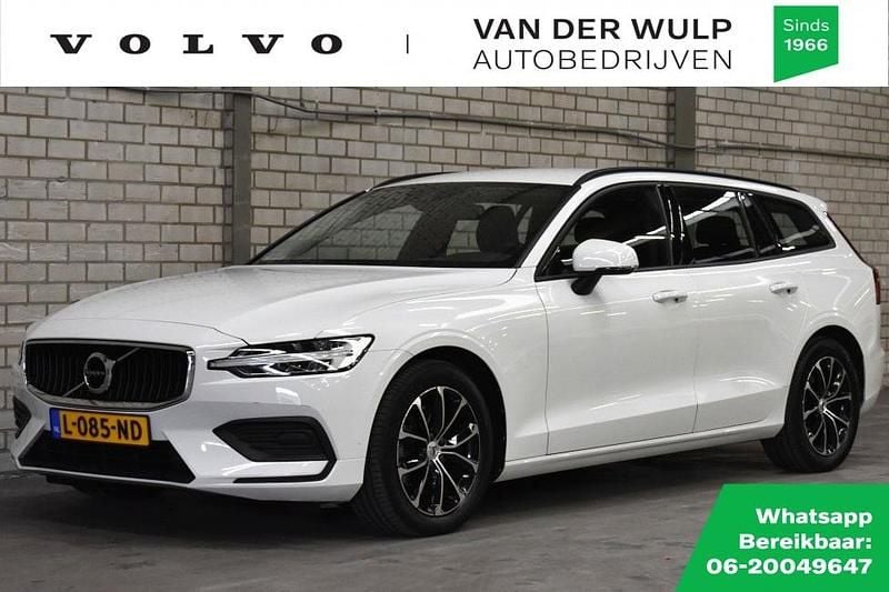Wit Gebruikt 2021 Volvo V60 Momentum Stationwagen | € 32.500 (Super prijs) - Afbeelding 1/4