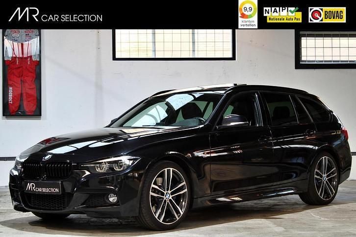 Zwart Gebruikt 2019 BMW 320 M Sport Stationwagen | € 25.750 (Eerlijke prijs) - Afbeelding 1/4