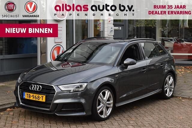 Grijs Gebruikt 2018 Audi A3 Sportback S-Line Hatchback | € 19.950 (Eerlijke prijs) - Afbeelding 1/4