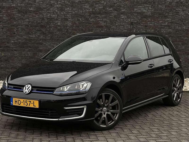 Zwart Gebruikt 2015 VW Golf VII GTE Stationwagen | € 9.250 (Goede deal) - Afbeelding 1/4