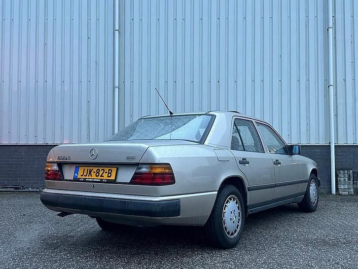 Occasion Mercedes E230 136 PK (100 kW) 1986 Bruin Sedan
