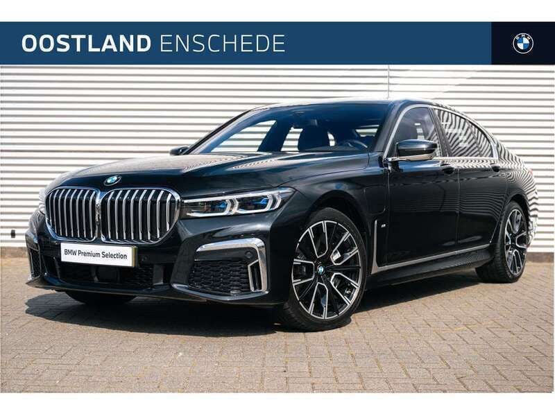 Zwart, metallic lak Gebruikt 2021 BMW 745 Executive Sedan | € 63.850 (Iets duurder) - Afbeelding 1/4
