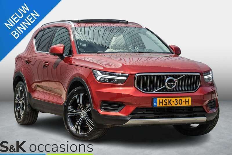 Rood Gebruikt 2021 Volvo XC40 Inscription SUV | € 30.950 (Goede deal) - Afbeelding 1/4