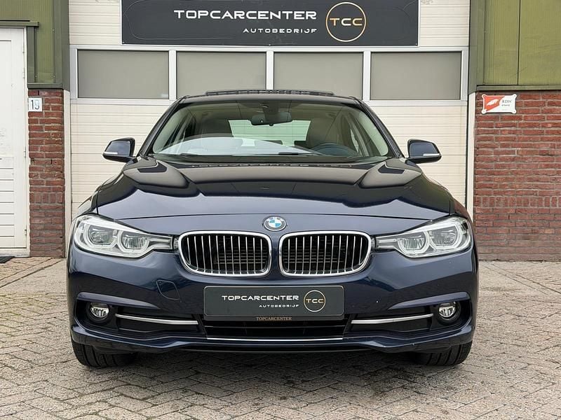 Occasion BMW 330 Luxury Line 184 PK (135 kW) 2016 Blauw Sedan