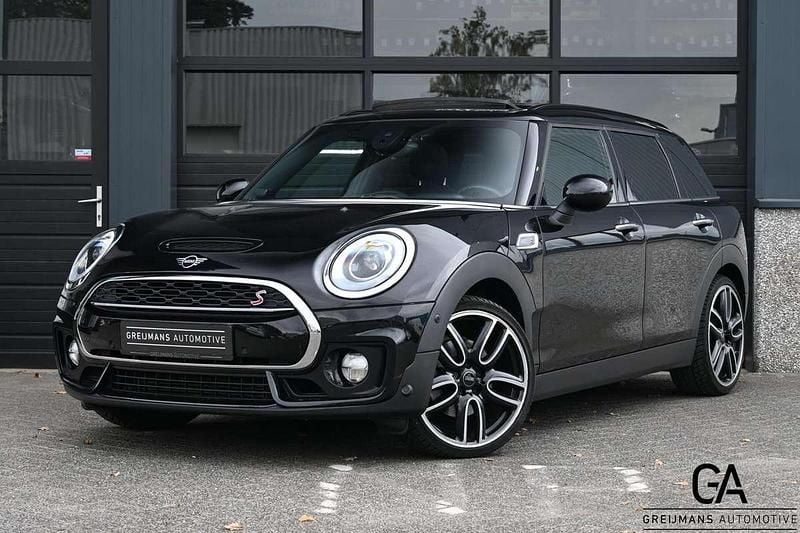 Zwart Gebruikt 2019 Mini Cooper S Clubman Stationwagen | € 25.950 (Eerlijke prijs) - Afbeelding 1/4