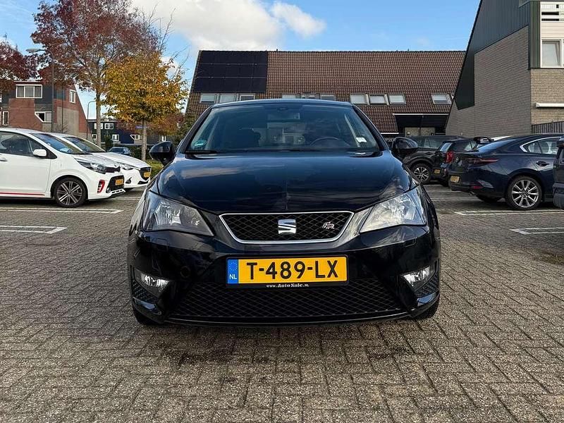 Zwart Gebruikt 2014 Seat Ibiza FR | € 9.499 - Afbeelding 1/4