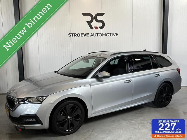 Grijs Occasion 2021 Skoda Octavia Stationwagen | € 14.950 (Eerlijke prijs) - Afbeelding 1/4