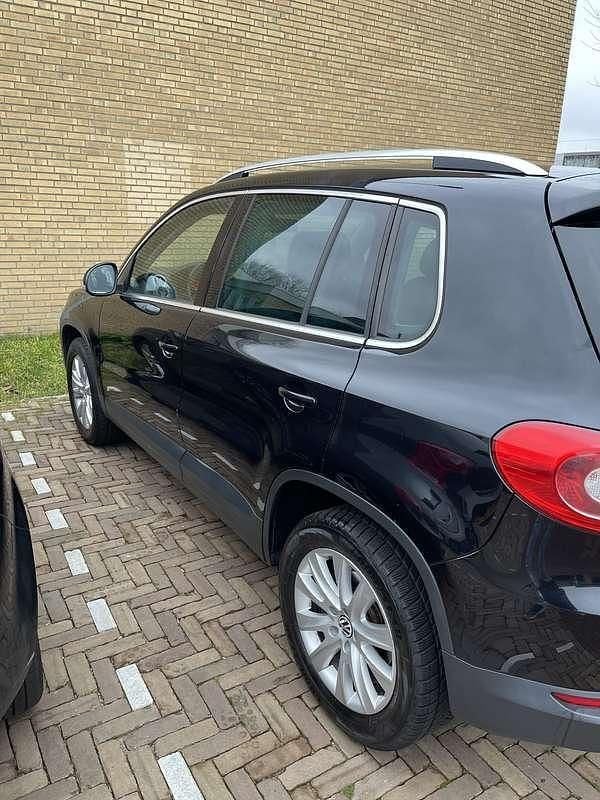 Zwart Gebruikt 2008 VW Tiguan Sport SUV | € 4.500 (Goede deal) - Afbeelding 1/4