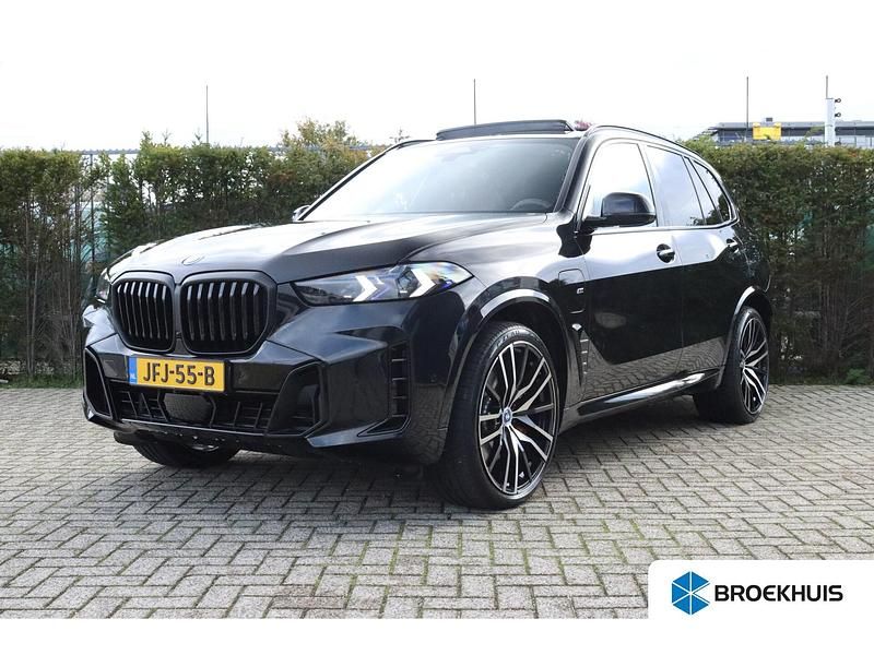 Zwart Gebruikt 2025 BMW X5 M Sport SUV | € 106.900 (Duur) - Afbeelding 1/4
