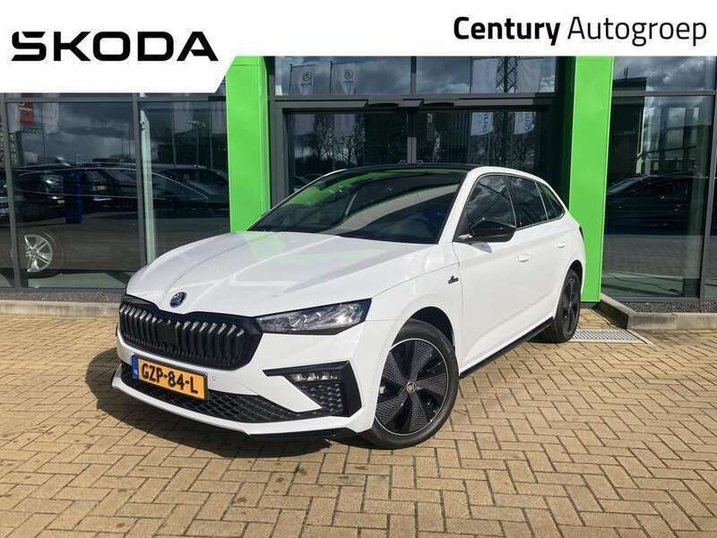 Wit Gebruikt 2024 Skoda Scala Monte Carlo Hatchback | € 29.900 (Duur) - Afbeelding 1/4