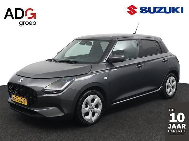 Grijs Occasion 2025 Suzuki Swift Hatchback | € 20.450 (Eerlijke prijs) - Afbeelding 1/4