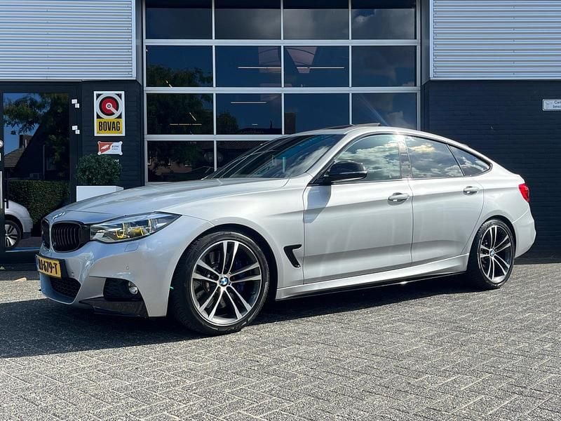 Grijs Gebruikt 2016 BMW 330 M Sport Hatchback | € 23.995 (Duur) - Afbeelding 1/4