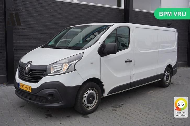 Wit Occasion 2019 Renault Trafic MPV | € 10.900 (Super prijs) - Afbeelding 1/4