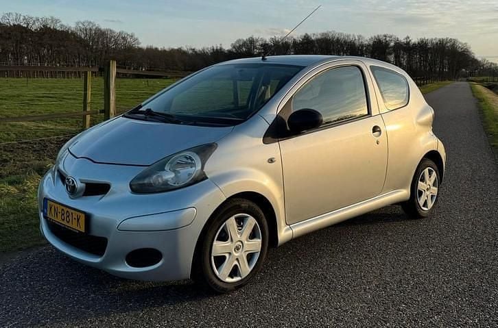 Gebruikt 2009 Toyota Aygo Hatchback | € 900 (Super prijs) - Afbeelding 1/4