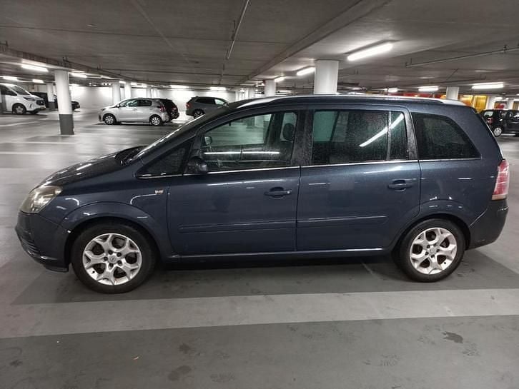 Gebruikt 2006 Opel Zafira Cosmo | € 695 (Super prijs) - Afbeelding 1/4