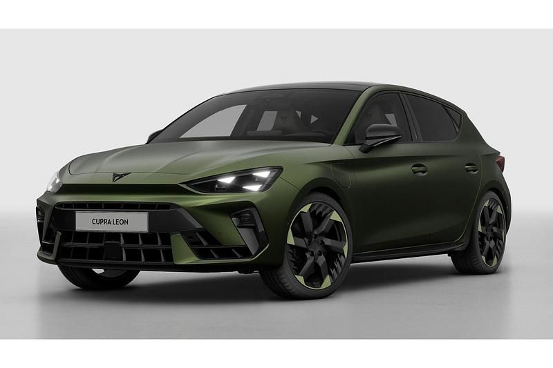 Nieuw Cupra Leon VZ 2026 Manganese green matt Hatchback