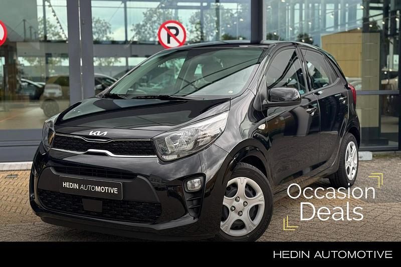 Zwart Occasion 2024 Kia Picanto Comfort Hatchback | € 15.440 (Eerlijke prijs) - Afbeelding 1/3