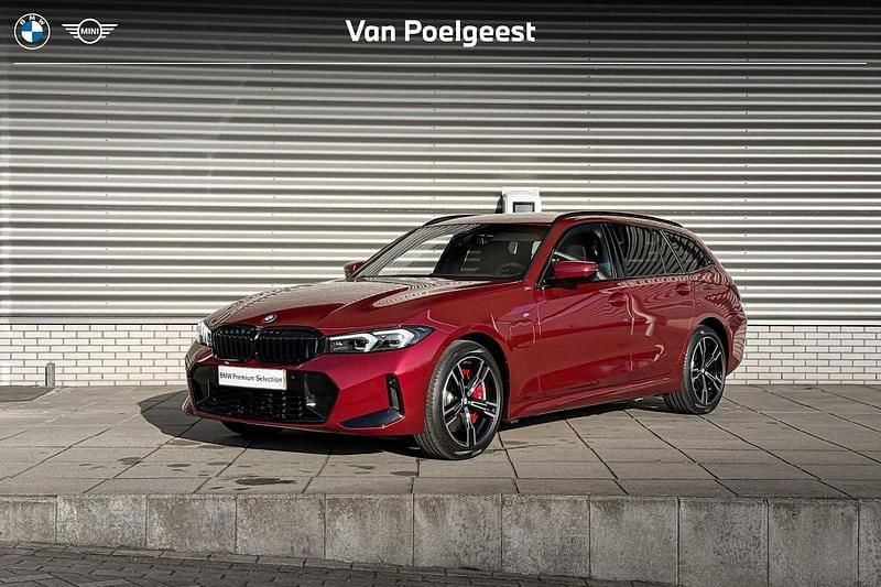 Occasion BMW 330e M Sport 292 PK (214 kW) 2024 Fire rot metallic (rood metallic) Stationwagen
