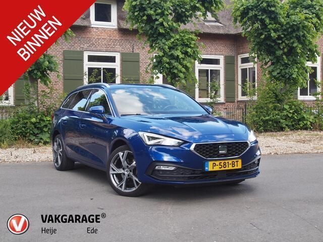 Blauw Gebruikt 2021 Seat Leon FR Stationwagen | € 21.995 (Eerlijke prijs) - Afbeelding 1/4