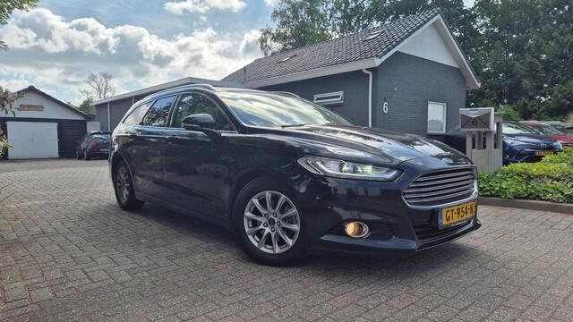 Zwart Gebruikt 2015 Ford Mondeo Titanium Stationwagen | € 6.749 - Afbeelding 1/4