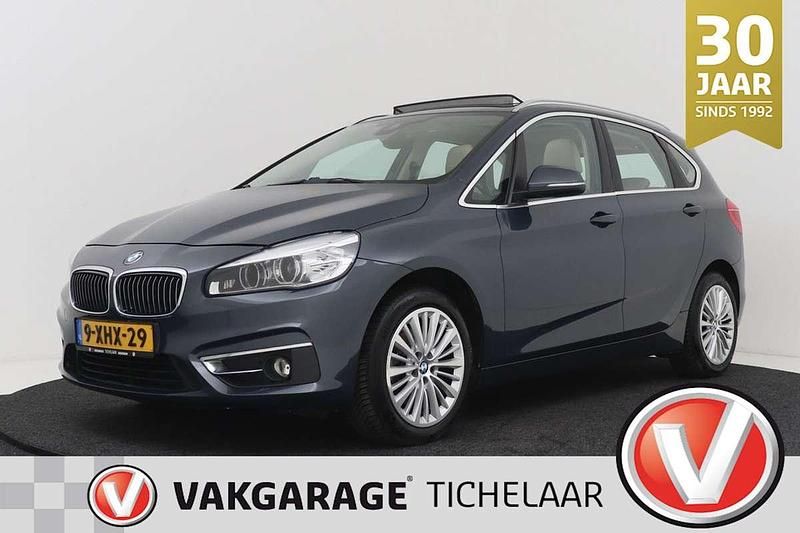 Grijs Gebruikt 2014 BMW 218 Active Tourer Executive MPV | € 10.899 (Duur) - Afbeelding 1/4