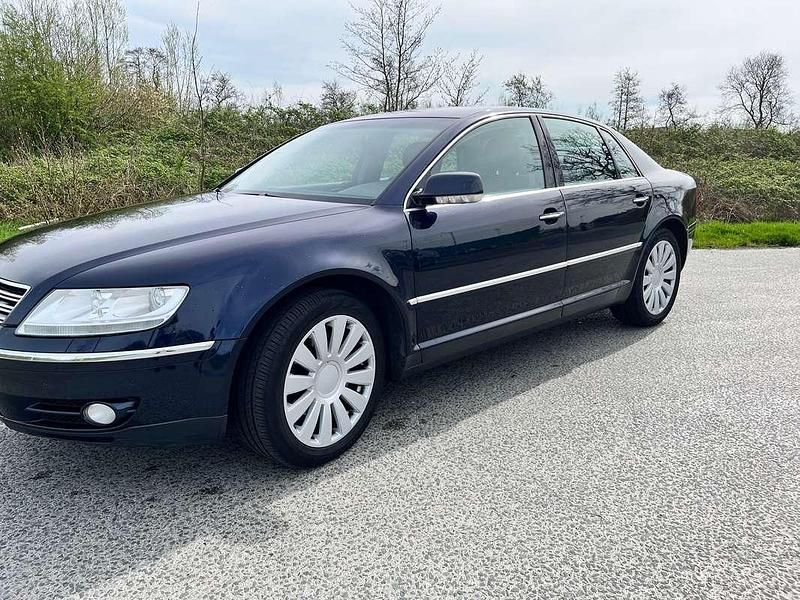 Blauw Gebruikt 2002 VW Phaeton Sedan | € 2.500 - Afbeelding 1/4