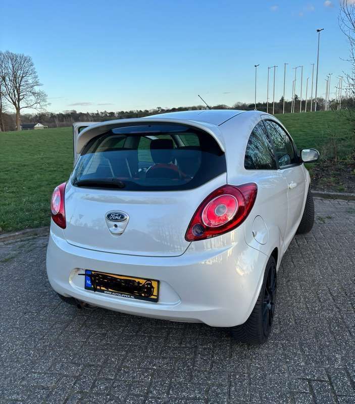 Gebruikt 2009 Ford Ka Titanium Hatchback | € 3.500 (Iets duurder) - Afbeelding 1/4