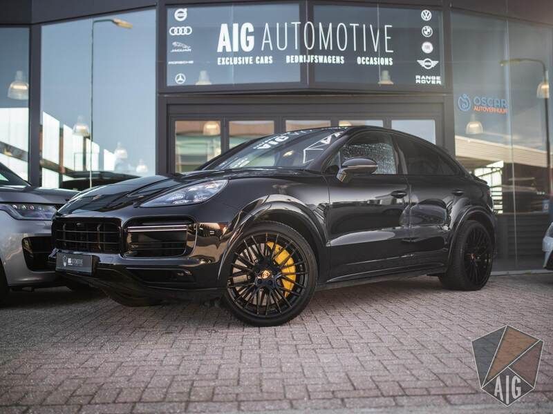 Zwart Gebruikt 2020 Porsche Cayenne Turbo S Sport SUV | € 129.950 - Afbeelding 1/4