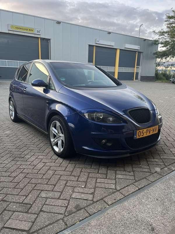 Blauw Gebruikt 2005 Seat Altea Stylance MPV | € 3.000 - Afbeelding 1/4