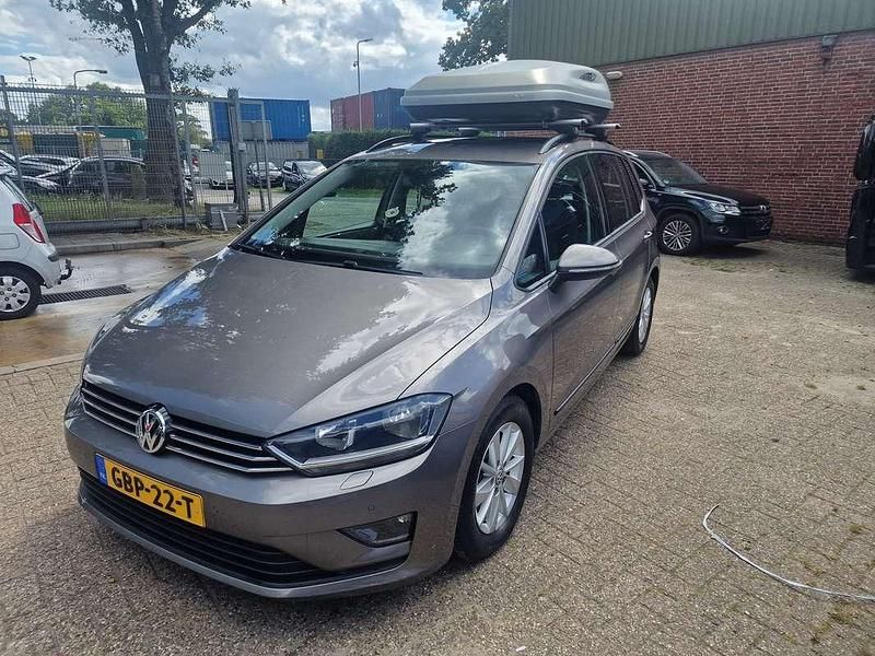 Gebruikt 2017 VW Golf Sportsvan MPV | € 14.750 (Eerlijke prijs) - Afbeelding 1/4