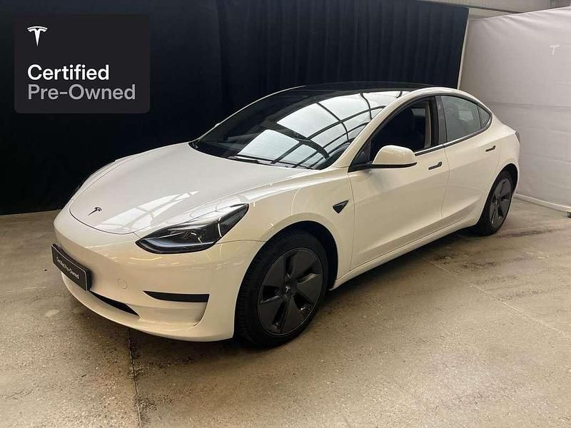 Wit Gebruikt 2023 Tesla Model 3 RWD Sedan | € 32.100 (Eerlijke prijs) - Afbeelding 1/4