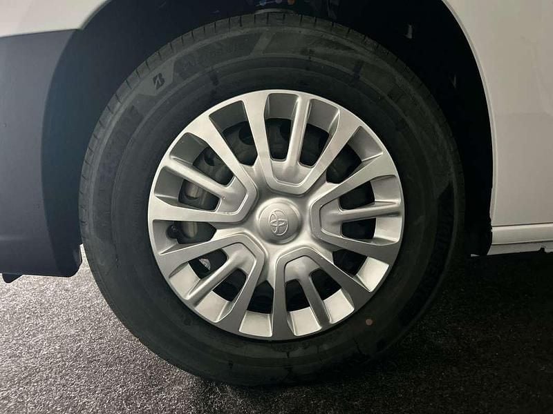 Wit Nieuw 2025 Toyota Proace City City Van | € 19.950 - Afbeelding 1/3