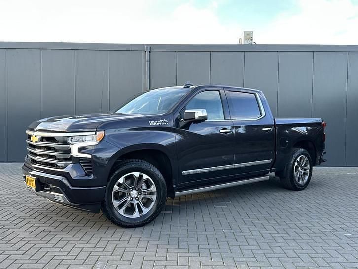 Occasion Chevrolet Silverado 426 PK (313 kW) 2024 Blauw (metallic) SUV